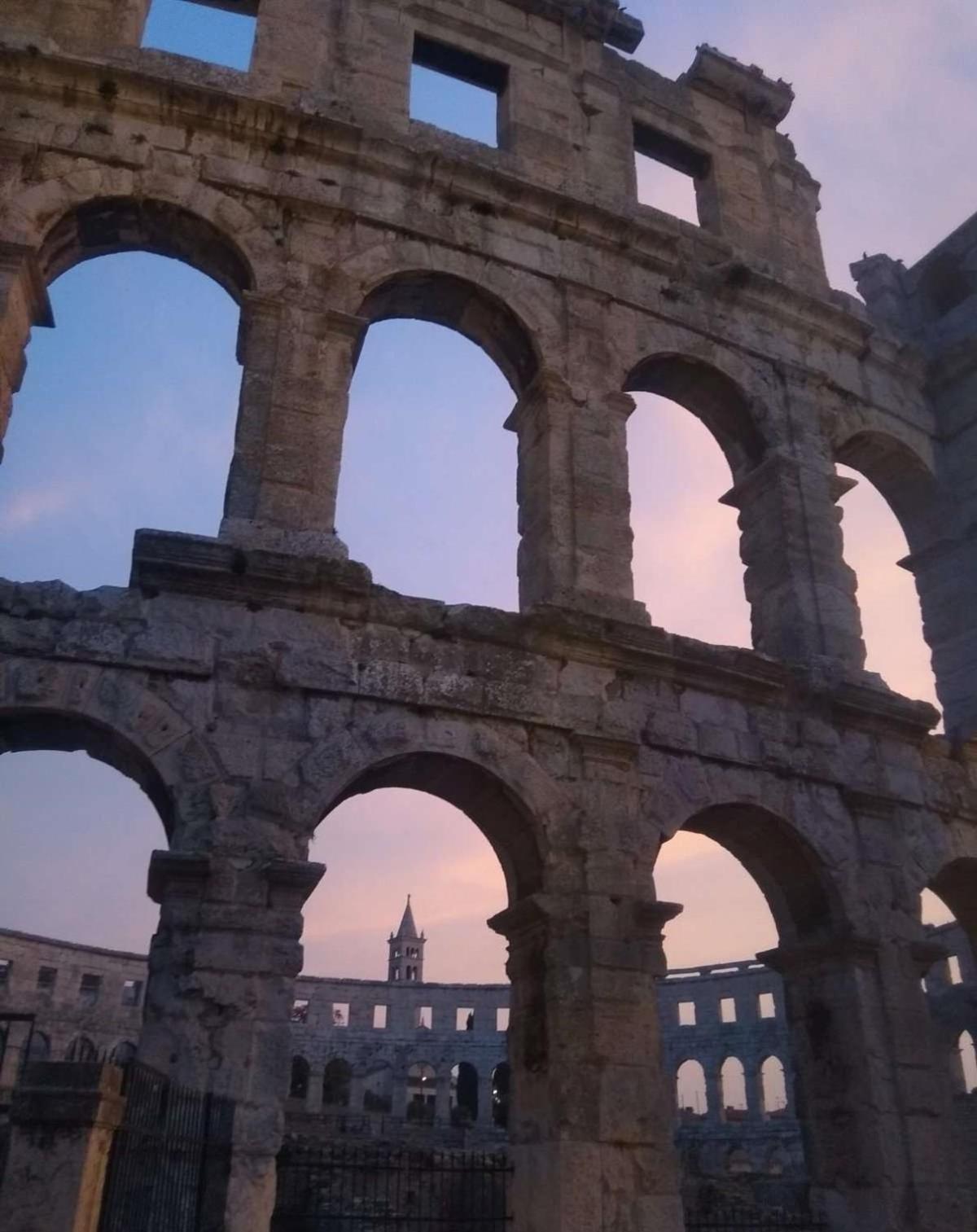 Colorita Studio Pula Dış mekan fotoğraf