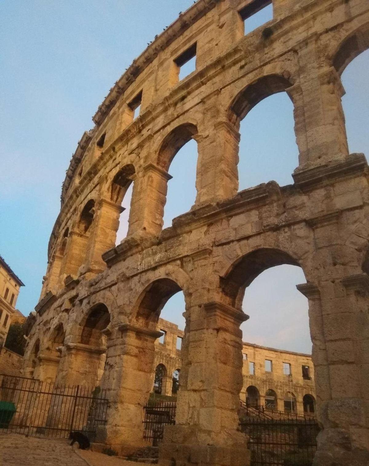 Colorita Studio Pula Dış mekan fotoğraf